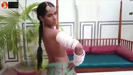 Poonam pandey's Royal kamasutra