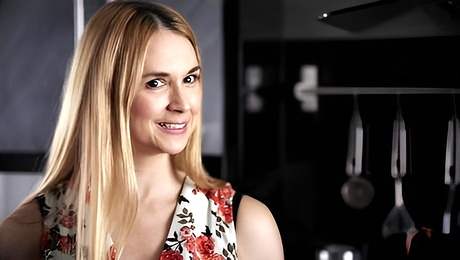 Watch tempting Sarah Vandella's video