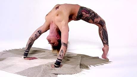 Doll's naked gymnast porn