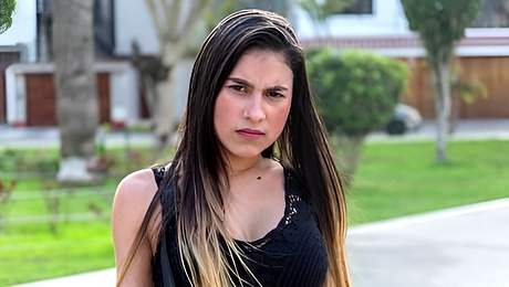 Beautiful femme at mexicana dirt